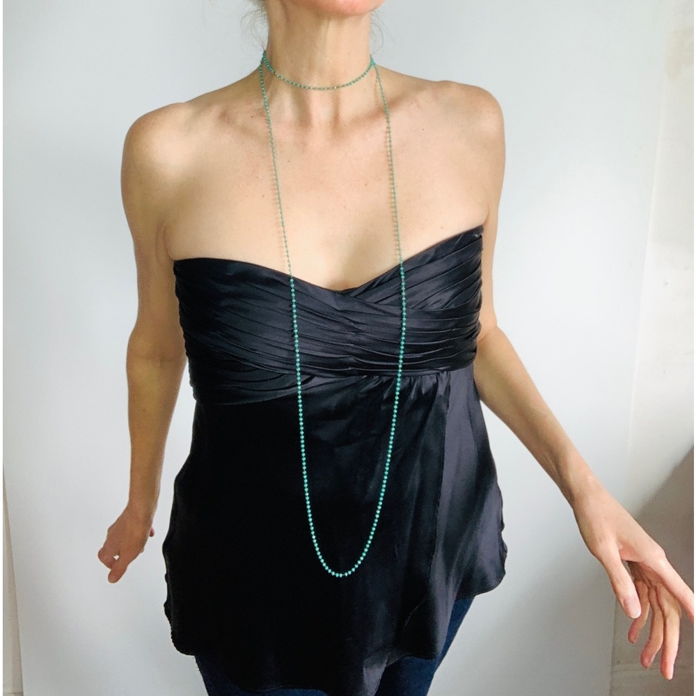 this is a STUNNER🖤Vintage Banana Republic Strapless Silk Top🖤mint condition🖤